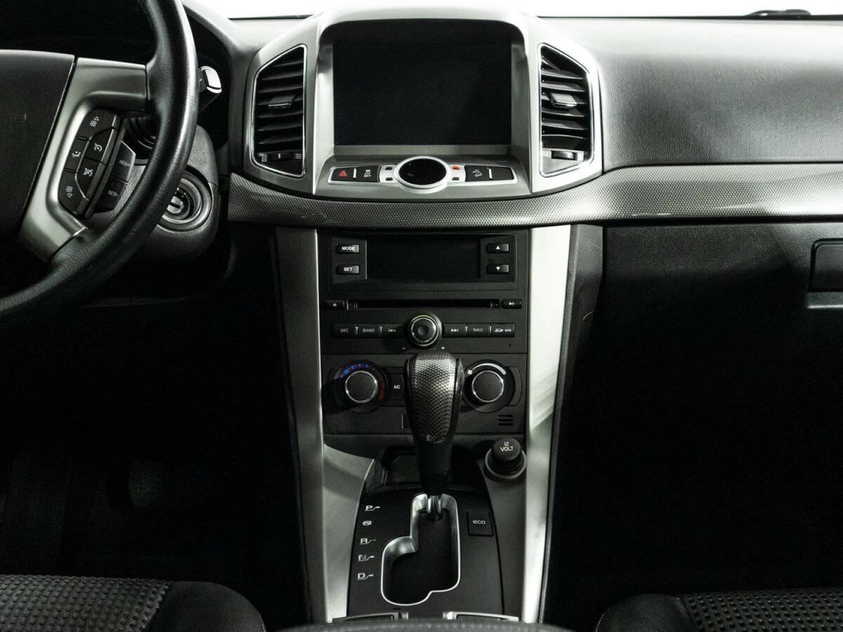 Chevrolet Captiva с пробегом — 2013 год. Фото: #13