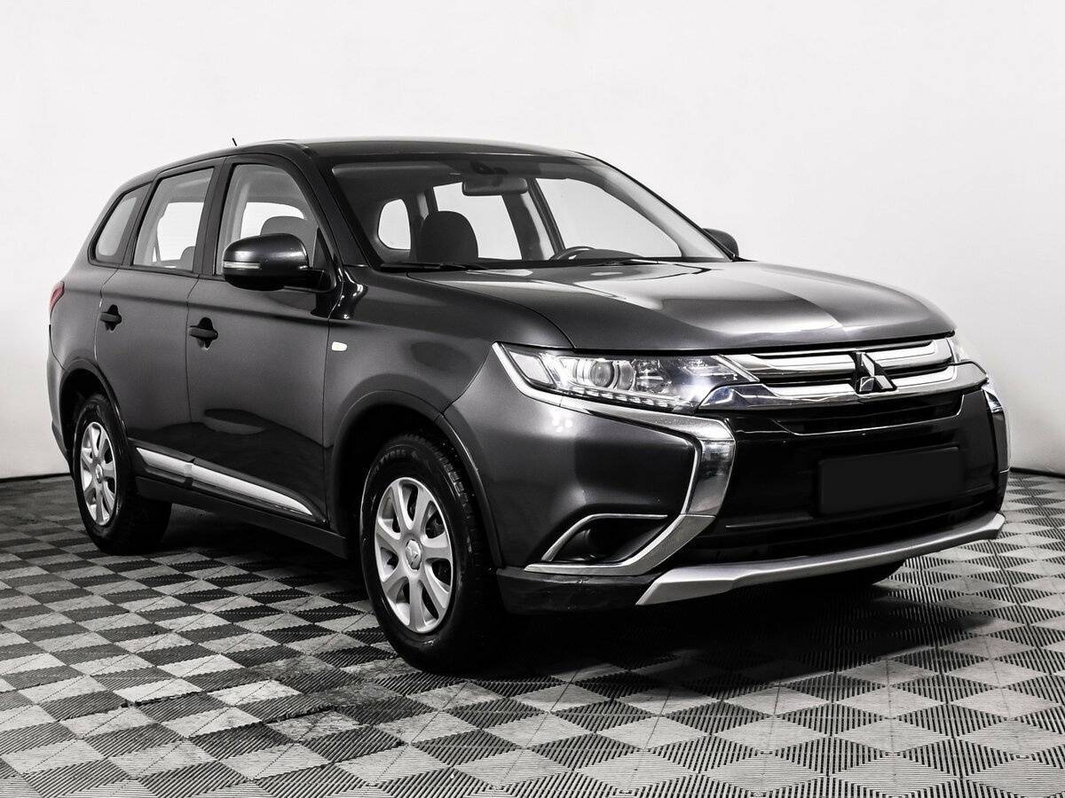 Mitsubishi Outlander с пробегом — 2015 год. Фото: #2