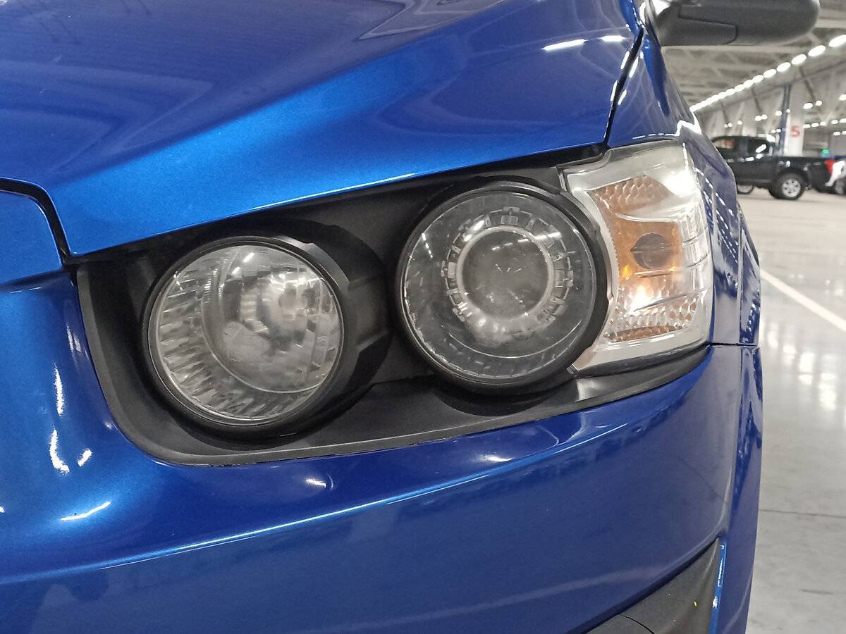 Chevrolet Aveo с пробегом — 2012 год. Фото: #16