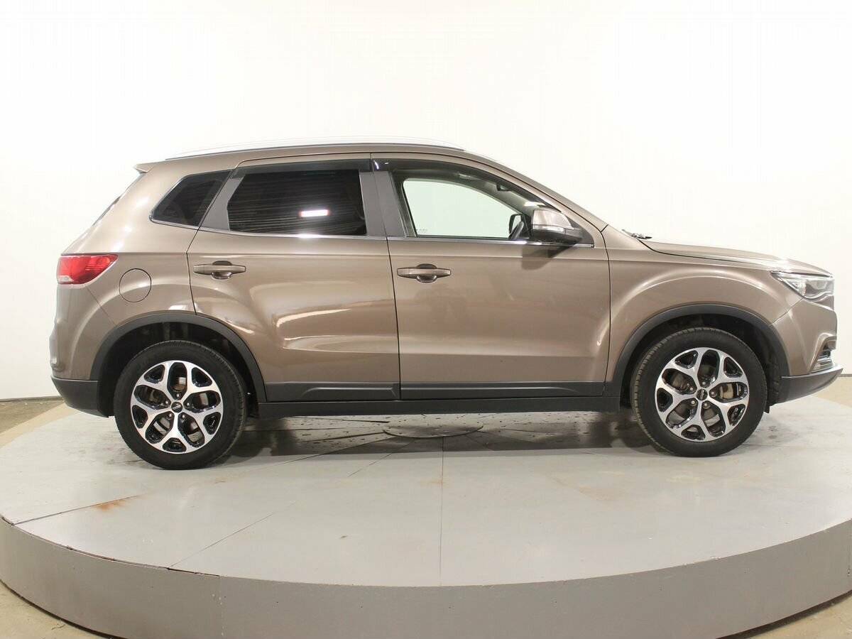 FAW Besturn X40 с пробегом — 2019 год. Фото: #5