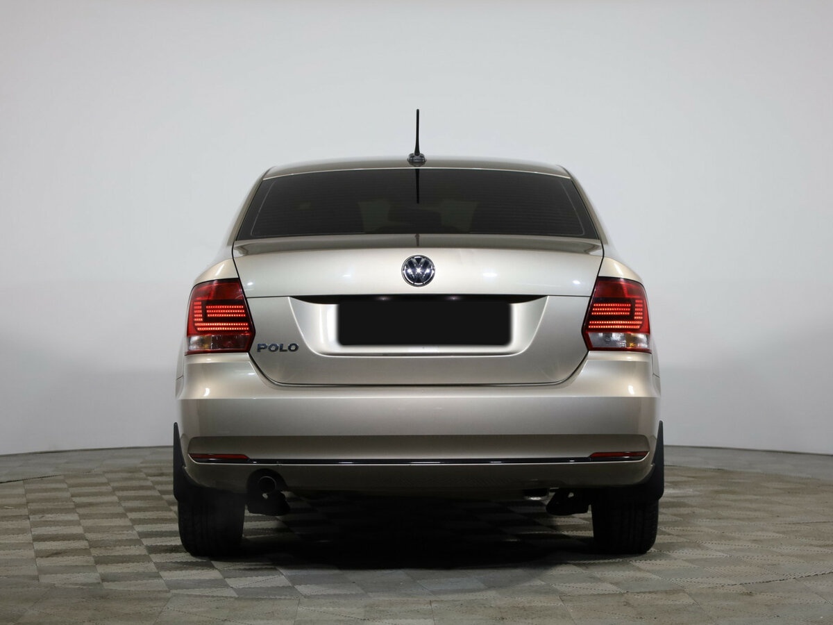 Volkswagen Polo с пробегом — 2017 год. Фото: #2