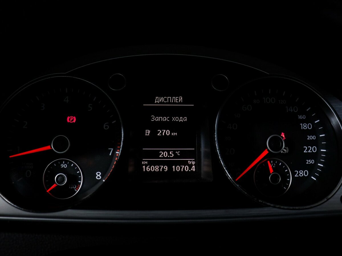 Volkswagen Passat CC с пробегом — 2013 год. Фото: #8