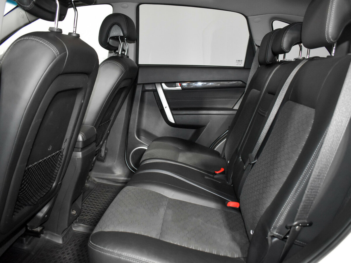 Chevrolet Captiva с пробегом — 2013 год. Фото: #8