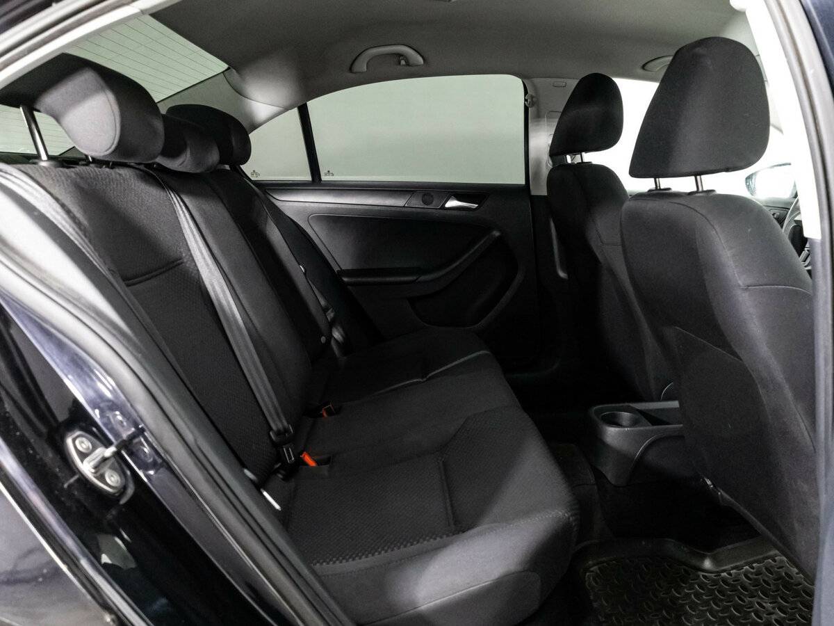Volkswagen Jetta с пробегом — 2013 год. Фото: #10