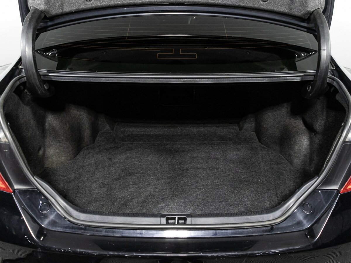 Toyota Camry с пробегом — 2014 год. Фото: #17