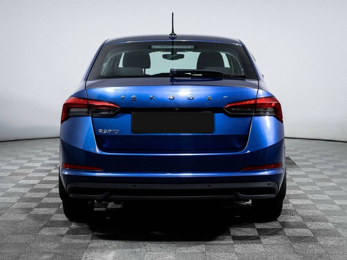Skoda Rapid с пробегом — 2021 год. Фото: #4
