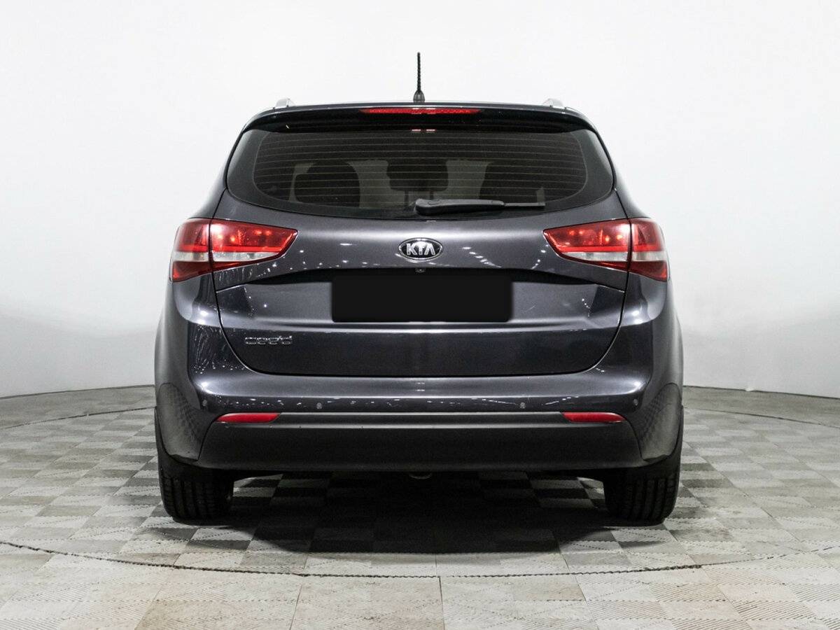 Kia Ceed с пробегом — 2015 год. Фото: #5