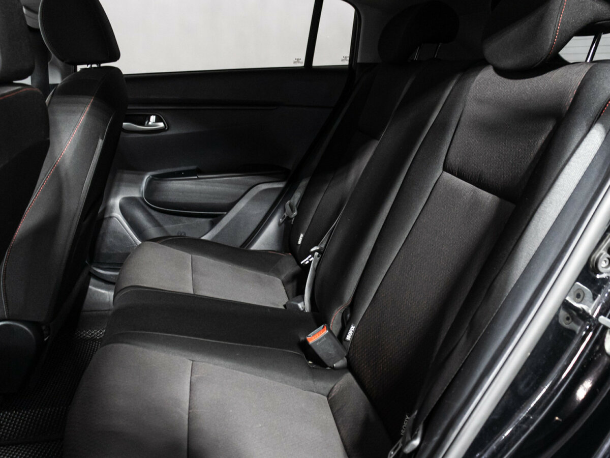 Kia Rio с пробегом — 2021 год. Фото: #9