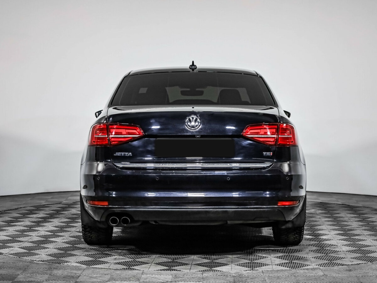 Volkswagen Jetta с пробегом — 2017 год. Фото: #4