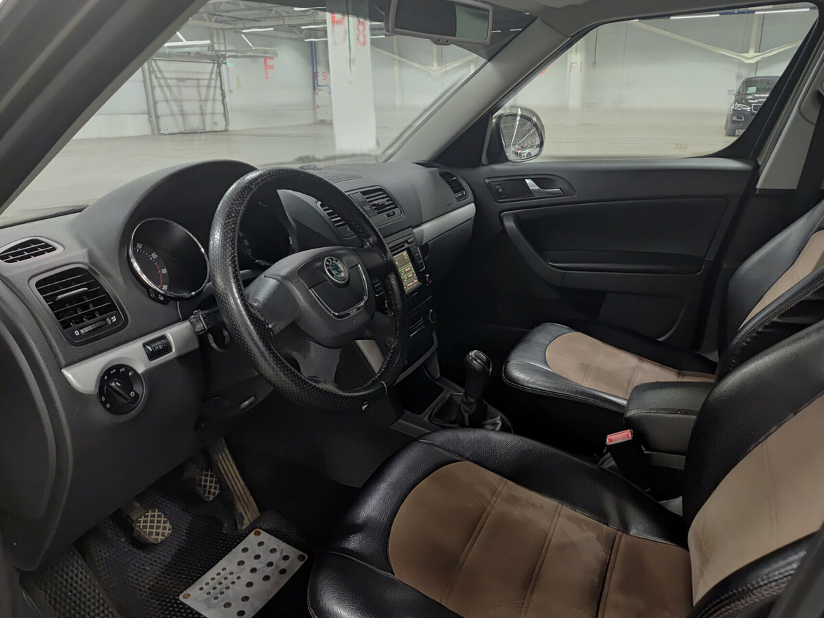 Skoda Yeti с пробегом — 2012 год. Фото: #15