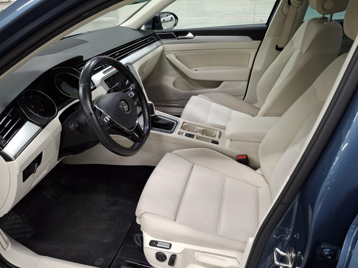 Volkswagen Passat с пробегом — 2018 год. Фото: #15