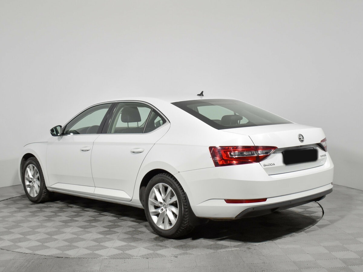 Skoda Superb с пробегом — 2018 год. Фото: #5