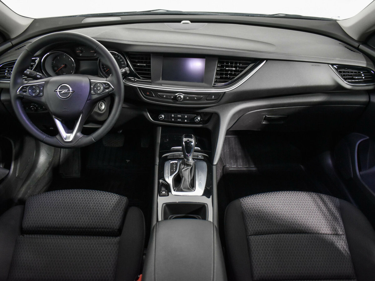 Opel Insignia с пробегом — 2020 год. Фото: #11