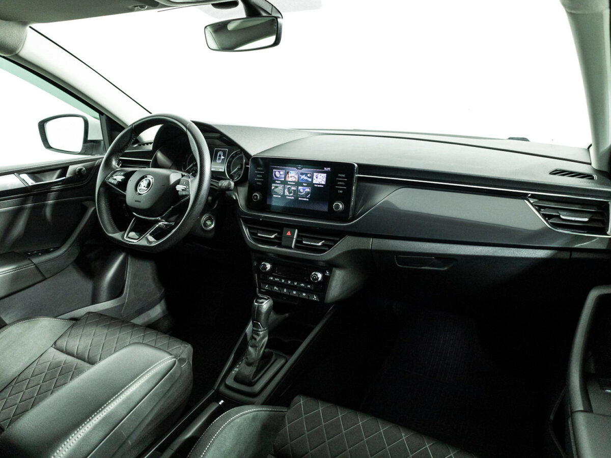 Skoda Rapid с пробегом — 2021 год. Фото: #8