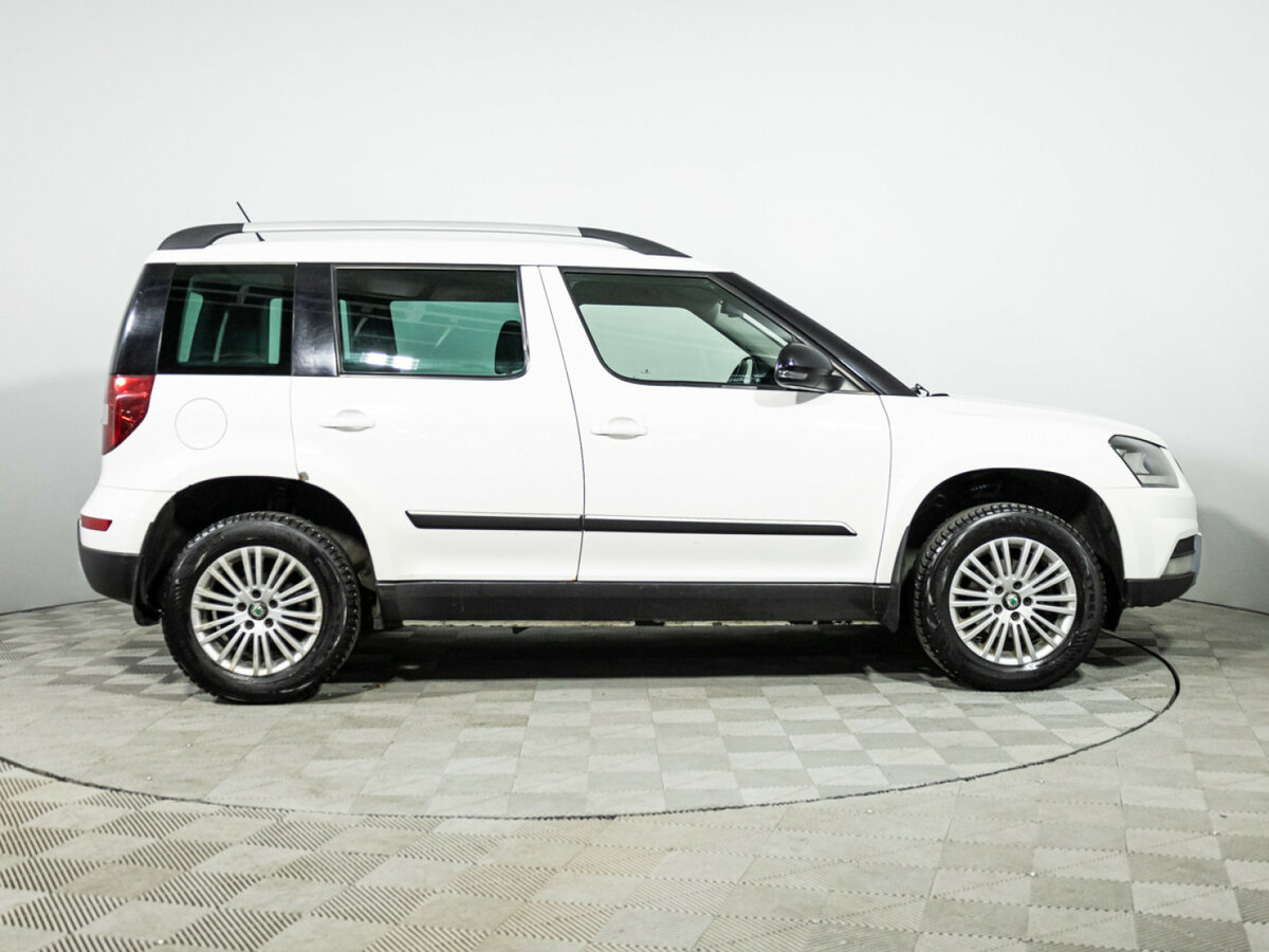 Skoda Yeti с пробегом — 2015 год. Фото: #3